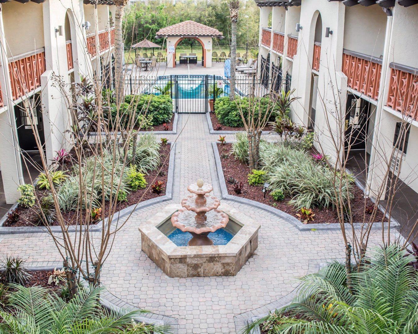 Hotel Clarion Pointe Tampa-Brandon Near Fairgrounds And Casino Mango Exterior foto